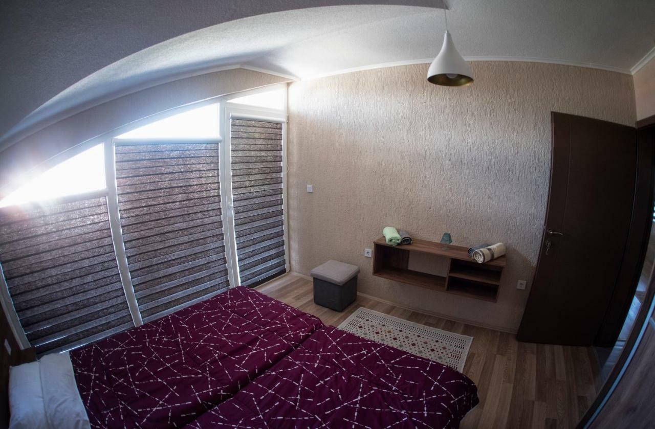 Dionis Rooms & Apartments プリレプ エクステリア 写真