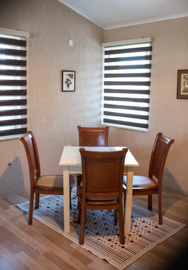 Dionis Rooms & Apartments プリレプ エクステリア 写真