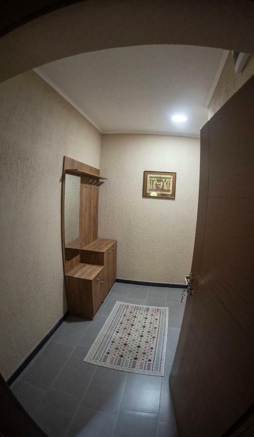 Dionis Rooms & Apartments プリレプ エクステリア 写真